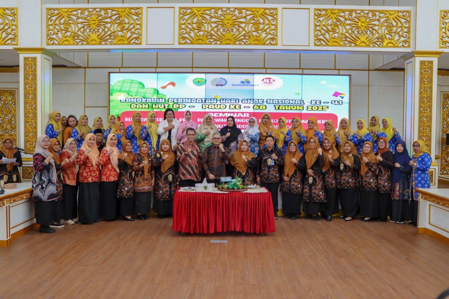 Resmi di Buka Seminar Motivator Guru PAUD di Kabupaten PPU